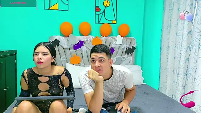 Laura King online show from 10-29-25, 07:26