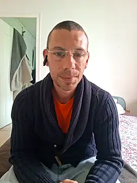 iveleche0987 online show from 10-12-25, 10:14