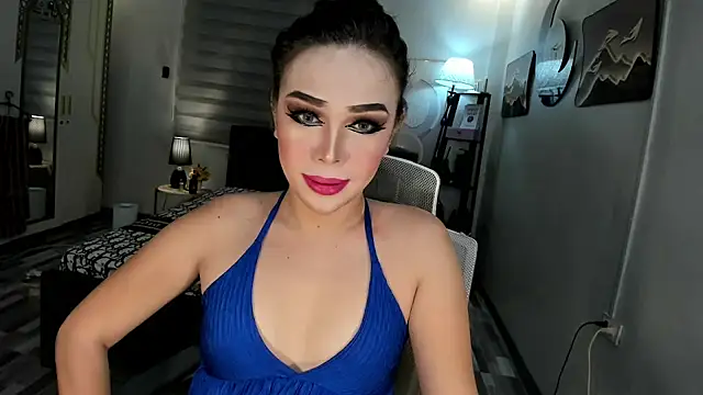 Lavinia Carpenters online show from 10-19-25, 02:40