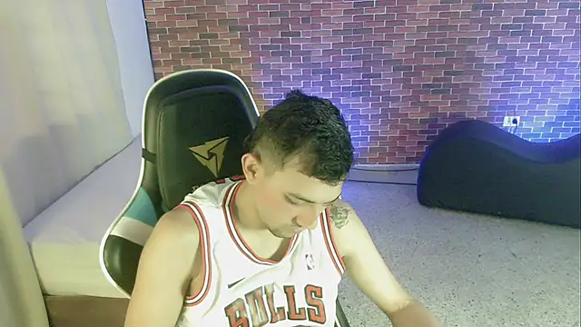 Bulls 23  online show from 10-02-25, 01:51