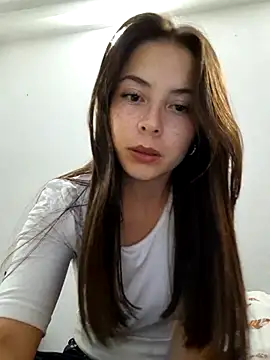 EmmaValencia  online show from 10-25-25, 03:14