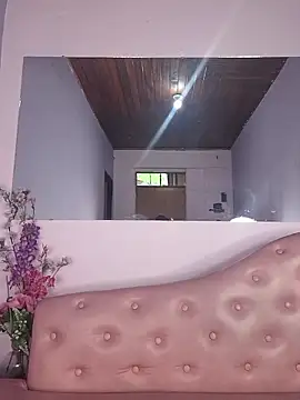 EmmaValencia  online show from 01-08-26, 10:23