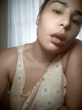 Snapshot of Arisbet333 chatting on 10-05-25, 02:37 Arisbet333 online show from 10-05-25, 02:37