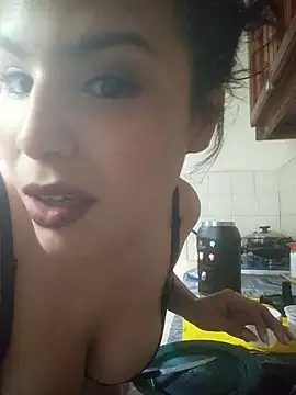 Snapshot of Arisbet333 chatting on 10-24-25, 09:55 Arisbet333 online show from 10-24-25, 09:55