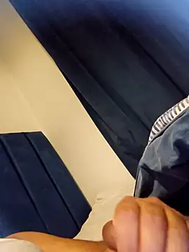 Snapshot of Hotboy-534 chatting on 10-15-25, 05:51 Hotboy-534 online show from 10-15-25, 05:51