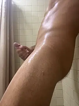 Snapshot of cubanpapi_98 chatting on 10-15-25, 01:50 cubanpapi 98 online show from 10-15-25, 01:50