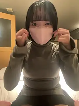 Milk PotaPota online show from 10-17-25, 04:48