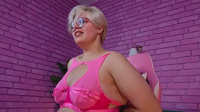 DominiqueSweetie online show from 10-15-25, 09:20