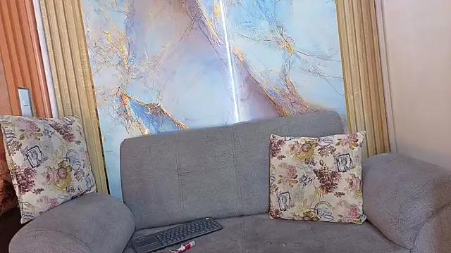 Nahomy Smiths aws online show from 10-17-25, 10:01