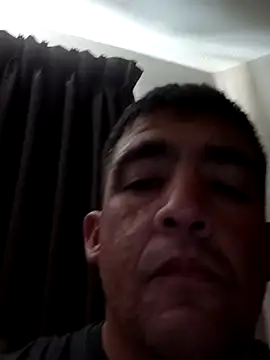 Snapshot of jamesdecker468 chatting on 11-23-25, 04:07 jamesdecker468 online show from 11-23-25, 04:07