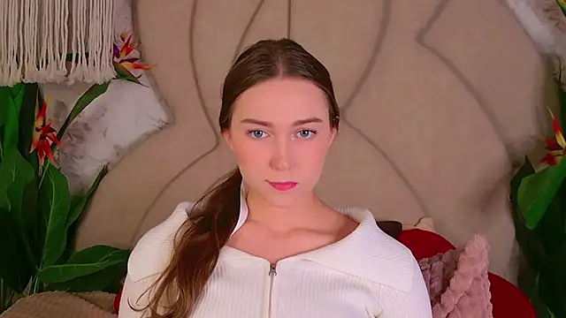 OliviaLay online show from 11-21-25, 11:31