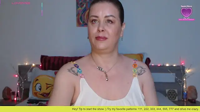 1Felicity1 online show from 10-27-25, 05:11