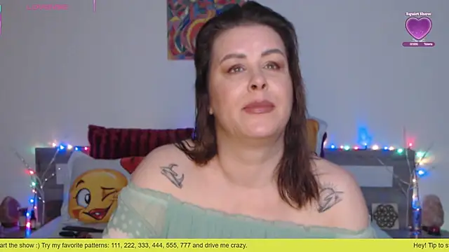 1Felicity1 online show from 10-29-25, 04:59