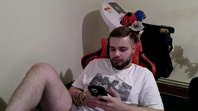 Snapshot of KingAdonisss chatting on 10-26-25, 12:27 KingAdonisss online show from 10-26-25, 12:27