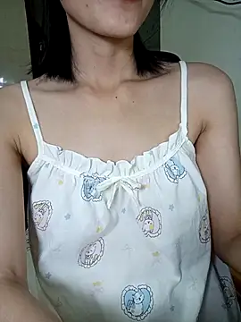 Snapshot of BiCute688 chatting on 10-24-25, 04:47 BiCute688 online show from 10-24-25, 04:47