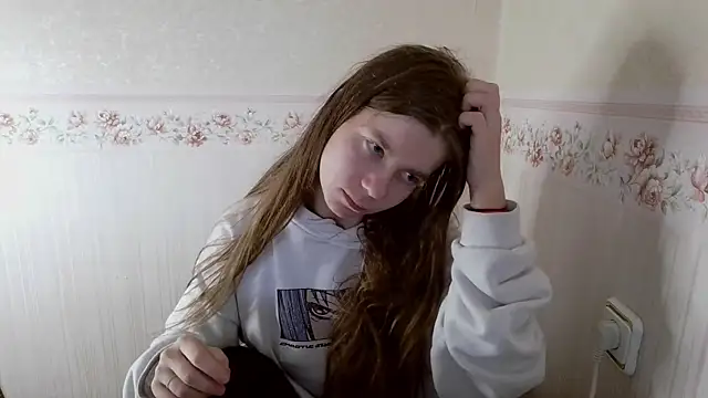 0nlyLola online show from 11-07-25, 08:36