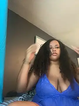 Snapshot of nicolette356 chatting on 10-22-25, 05:13 nicolette356 online show from 10-22-25, 05:13