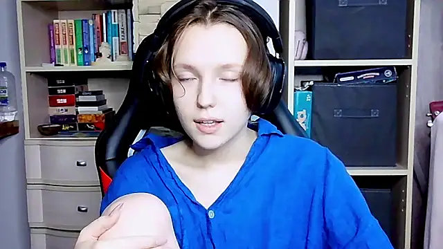 Diana-back online show from 10-12-25, 07:40