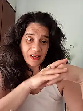 MoritaSalvaj online show from 10-31-25, 01:45