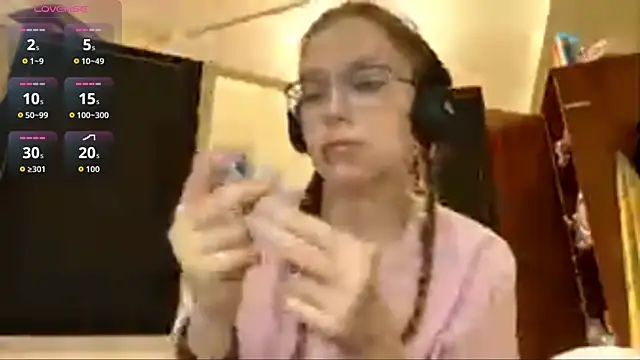 ArielleBiernacki online show from 10-06-25, 05:54