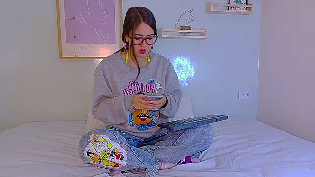 Julietasweett   online show from 11-15-25, 12:02