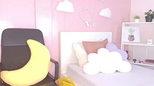 Julietasweett   online show from 11-20-25, 11:54