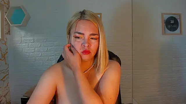 Eily Blunts online show from 10-19-25, 12:50