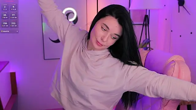 Snapshot of Black___Barbie chatting on 11-11-25, 10:54 Black Barbie online show from 11-11-25, 10:54