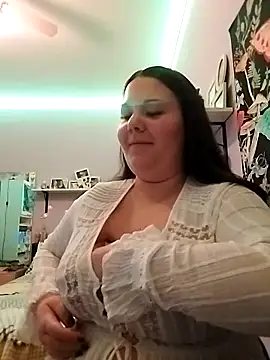 Snapshot of Flora66666 chatting on 10-22-25, 10:20 Flora66666 online show from 10-22-25, 10:20