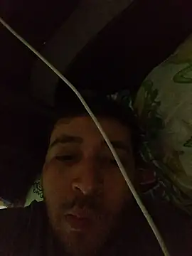 Snapshot of Valen_Squirt04 chatting on 10-08-25, 05:32 Valen Squirt04 online show from 10-08-25, 05:32