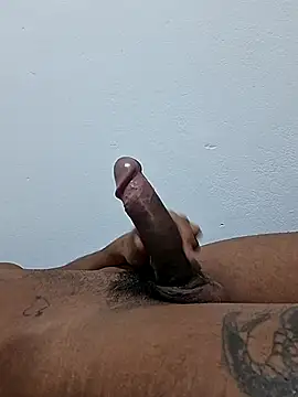 Snapshot of Dottadoo_ chatting on 10-13-25, 03:17 Dottadoo online show from 10-13-25, 03:17