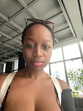 tia   fox online show from 01-16-26, 04:33