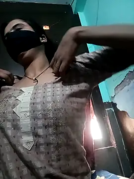 Snapshot of Pihu-56 chatting on 11-11-25, 03:17 Pihu-56 online show from 11-11-25, 03:17