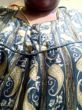 Snapshot of harinisree chatting on 11-29-25, 04:59 harinisree online show from 11-29-25, 04:59