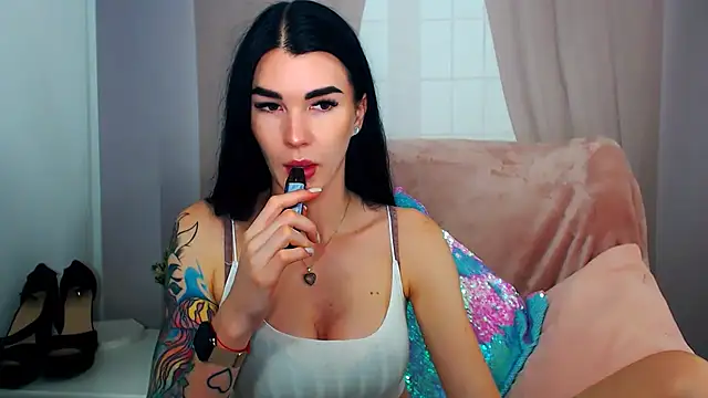 SofiiaBeauty online show from 12-18-25, 02:23