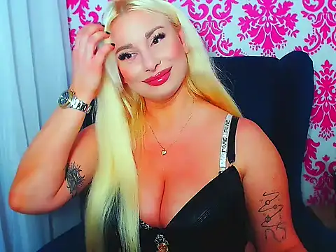 LuxuriaBlond online show from 10-19-25, 09:37