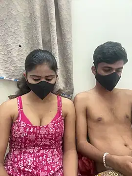 Snapshot of sexy-riya43 chatting on 11-12-25, 02:06 sexy-riya43 online show from 11-12-25, 02:06