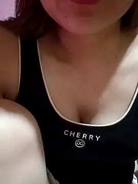Snapshot of Moue-angel chatting on 10-13-25, 02:00 Moue-angel online show from 10-13-25, 02:00