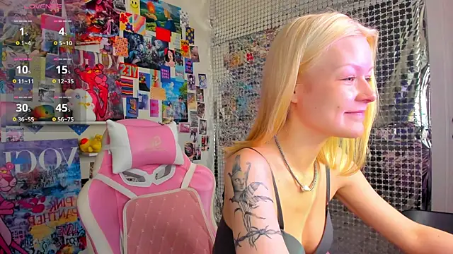 Snapshot of Callista_a chatting on 10-29-25, 11:12 Callista a online show from 10-29-25, 11:12