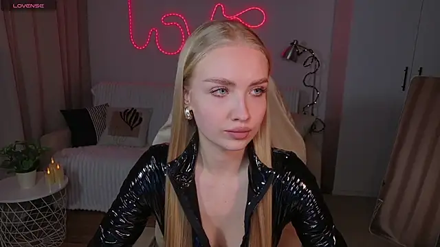 TessaGrays online show from 02-23-26, 05:43