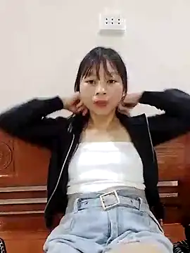 yenyen-bae online show from 10-02-25, 12:45