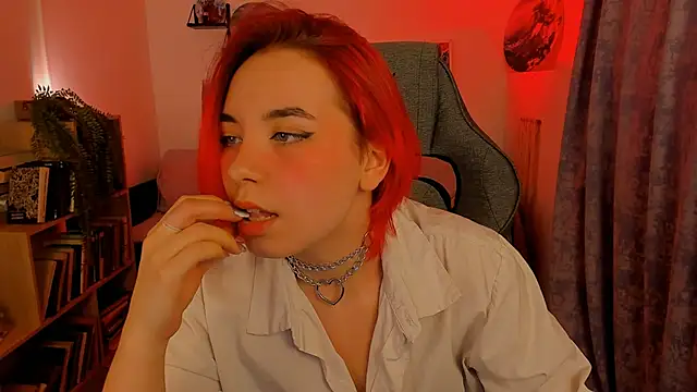 MarcelineChi online show from 12-15-25, 11:47