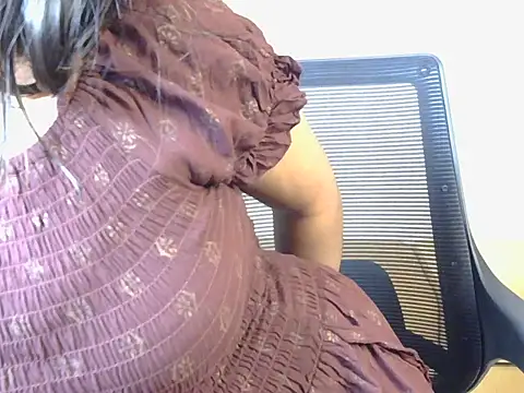 baby-panda4 online show from 10-16-25, 03:57