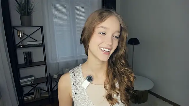 SerrenaAa online show from 11-14-25, 07:40