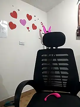 Snapshot of Valentina_Squirt- chatting on 10-08-25, 09:40 Valentina Squirt- online show from 10-08-25, 09:40