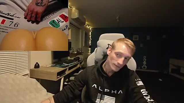 Firefoxdk online show from 10-09-25, 11:36