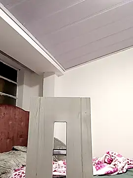 lola cook online show from 10-26-25, 03:34