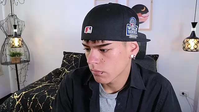 kevienmiet online show from 10-10-25, 11:42