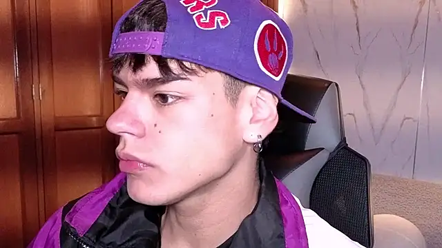 kevienmiet online show from 10-15-25, 12:16