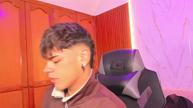 kevienmiet online show from 10-20-25, 12:05